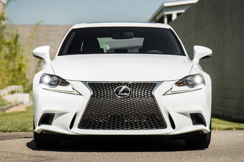 Lexus IS350 F Sport with a mesh grill