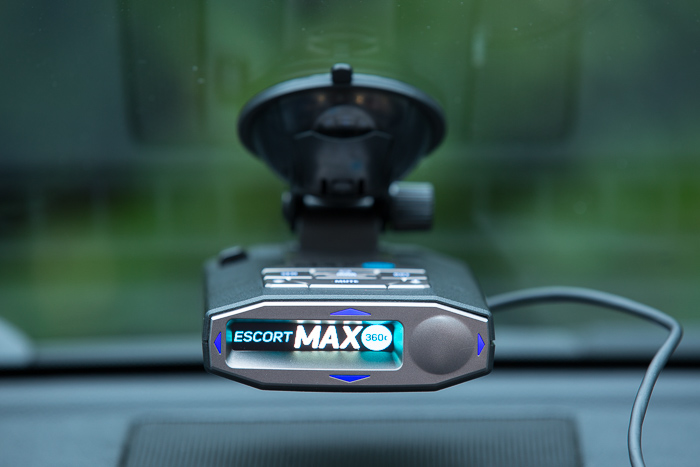 Escort Max 360c Review: Detector with arrows