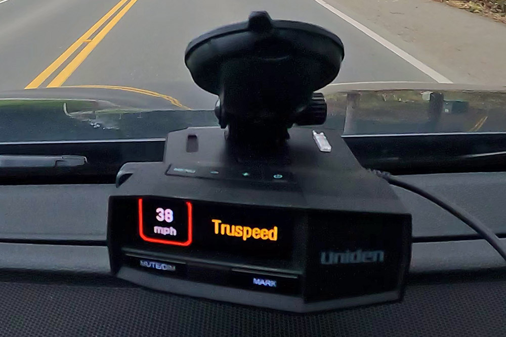 R8 displaying Truspeed laser alert