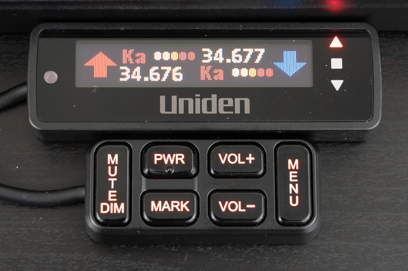 Uniden R9 Ka alert, Display 1, Front